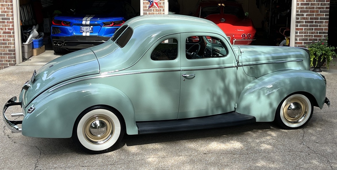 1940 Ford sedan